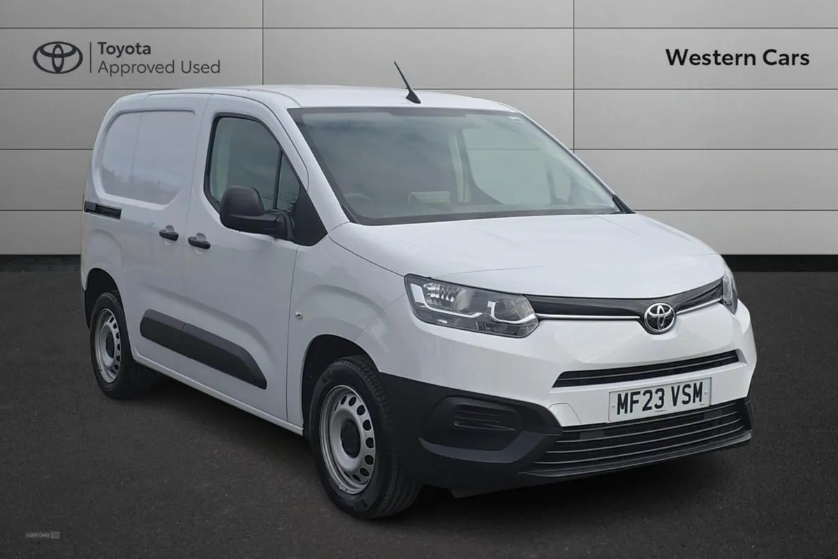 Toyota Proace 1.5 Bluehdi Active Short Panel Van - Image 1
