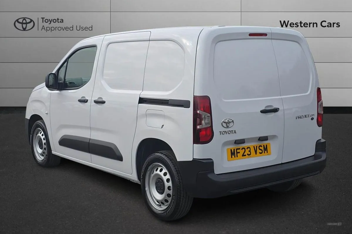 Toyota Proace 1.5 Bluehdi Active Short Panel Van - Image 4