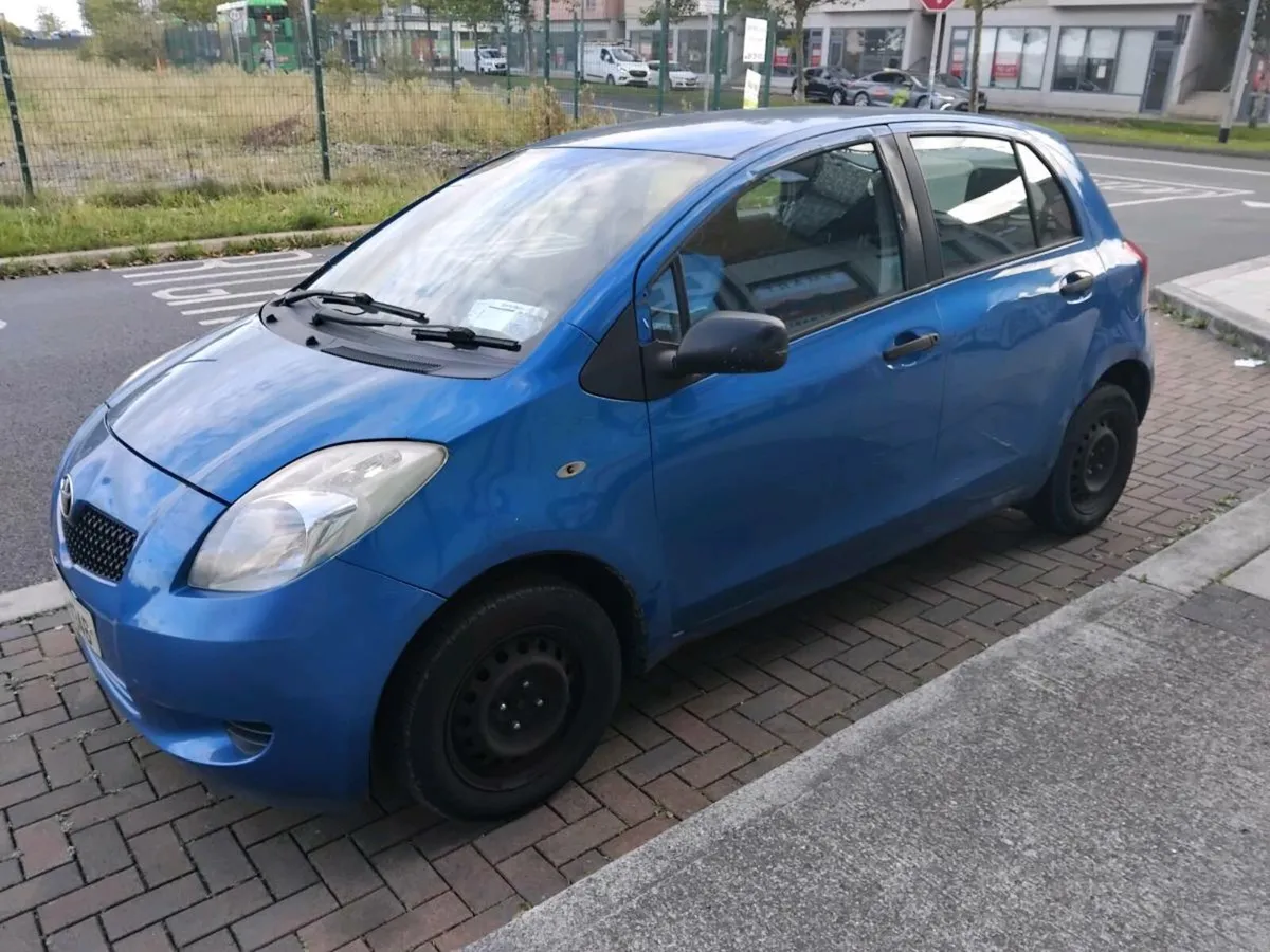Toyota yaris - Image 2