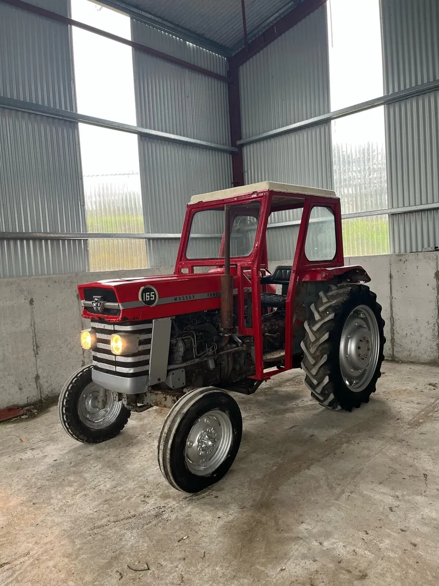Massey 165 - Image 1