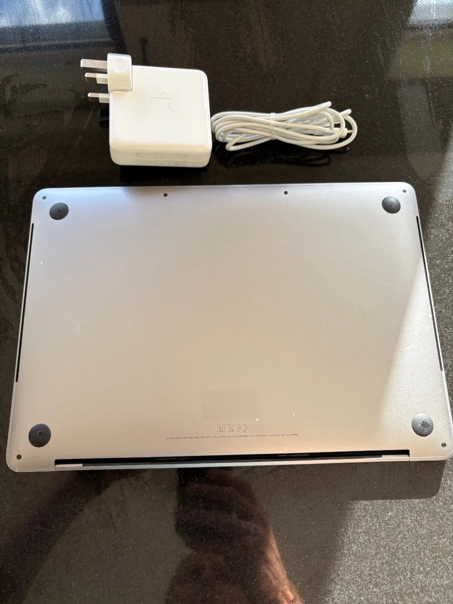 Apple MacBook Pro 2020 Touch Bar 16gb RAM/500SSD - Image 3