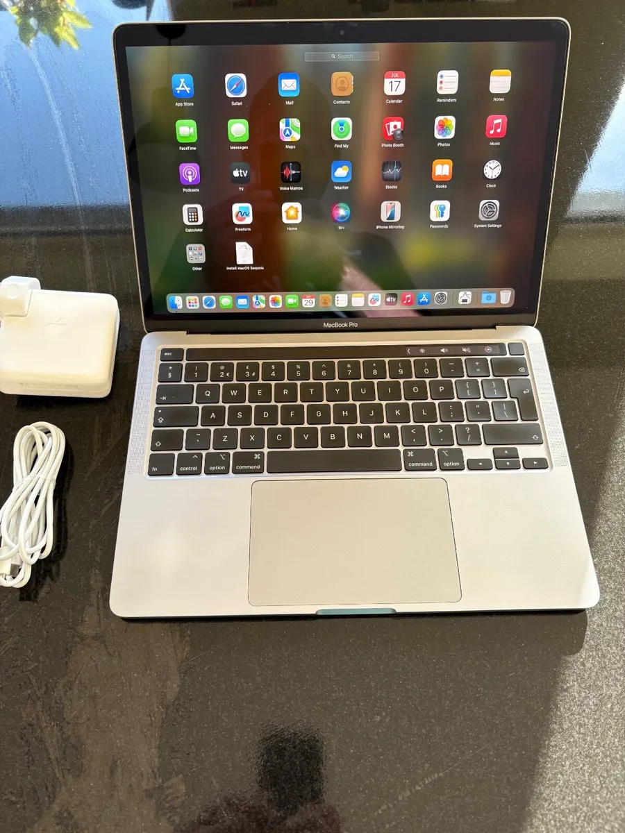 Apple MacBook Pro 2020 Touch Bar 16gb RAM/500SSD - Image 1