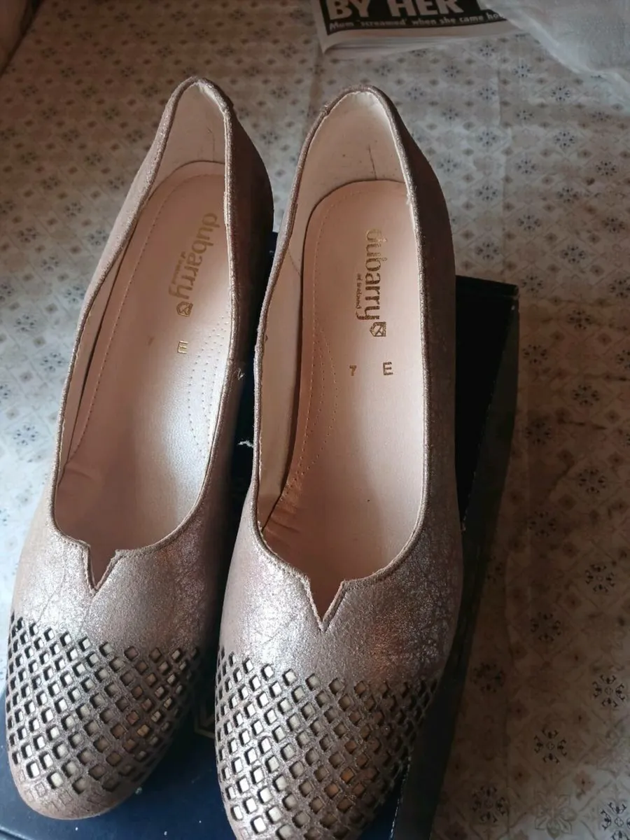 Ladies shoes - Image 2