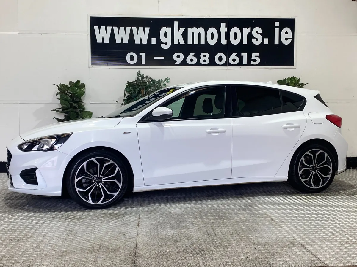 Ford Focus 2019//ST LINE///FINANCE AVAILABLE - Image 2