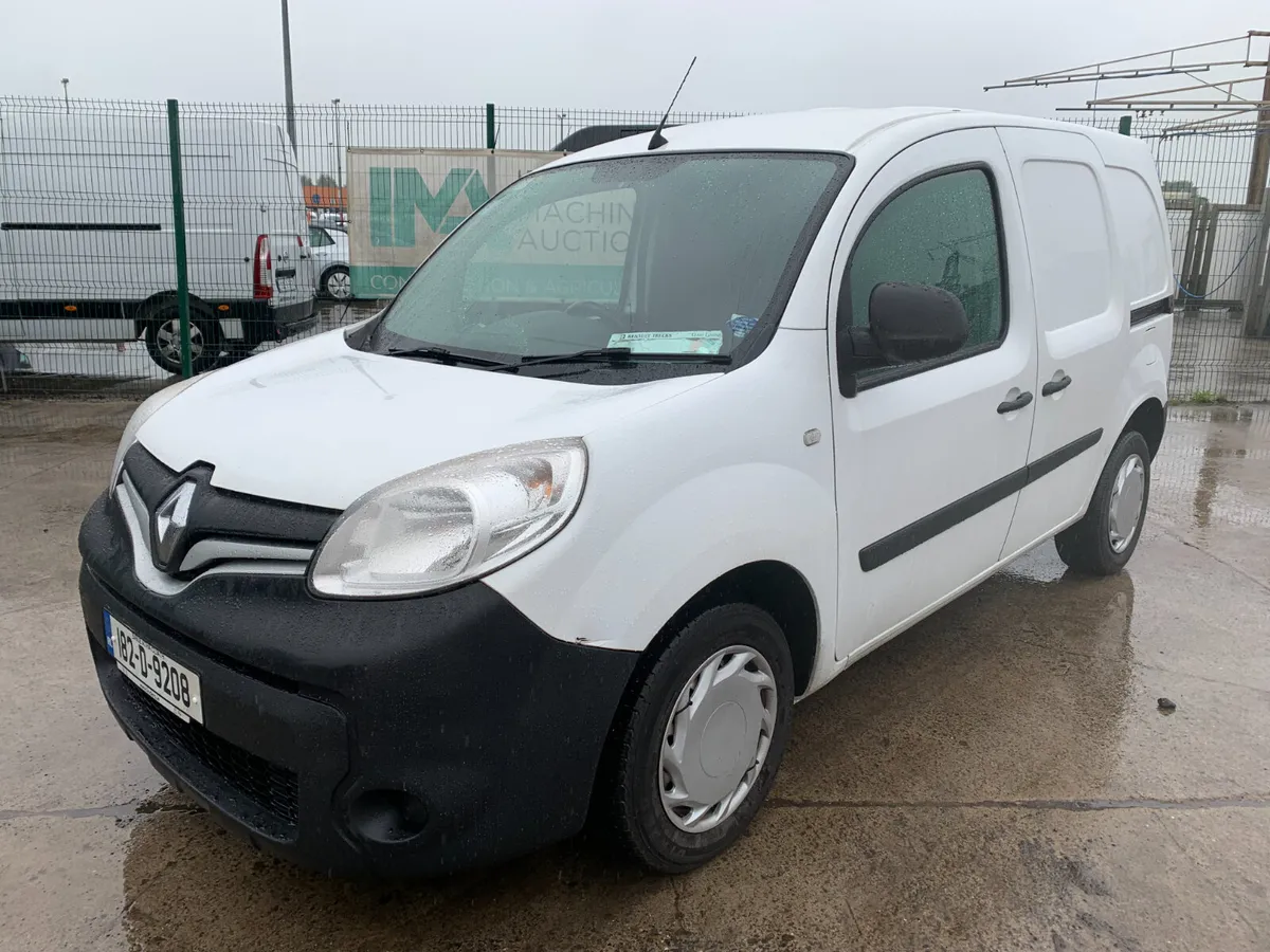 MASSIVE COMMERCIAL VEHICLE CLEARANCE AUCTION - Image 4