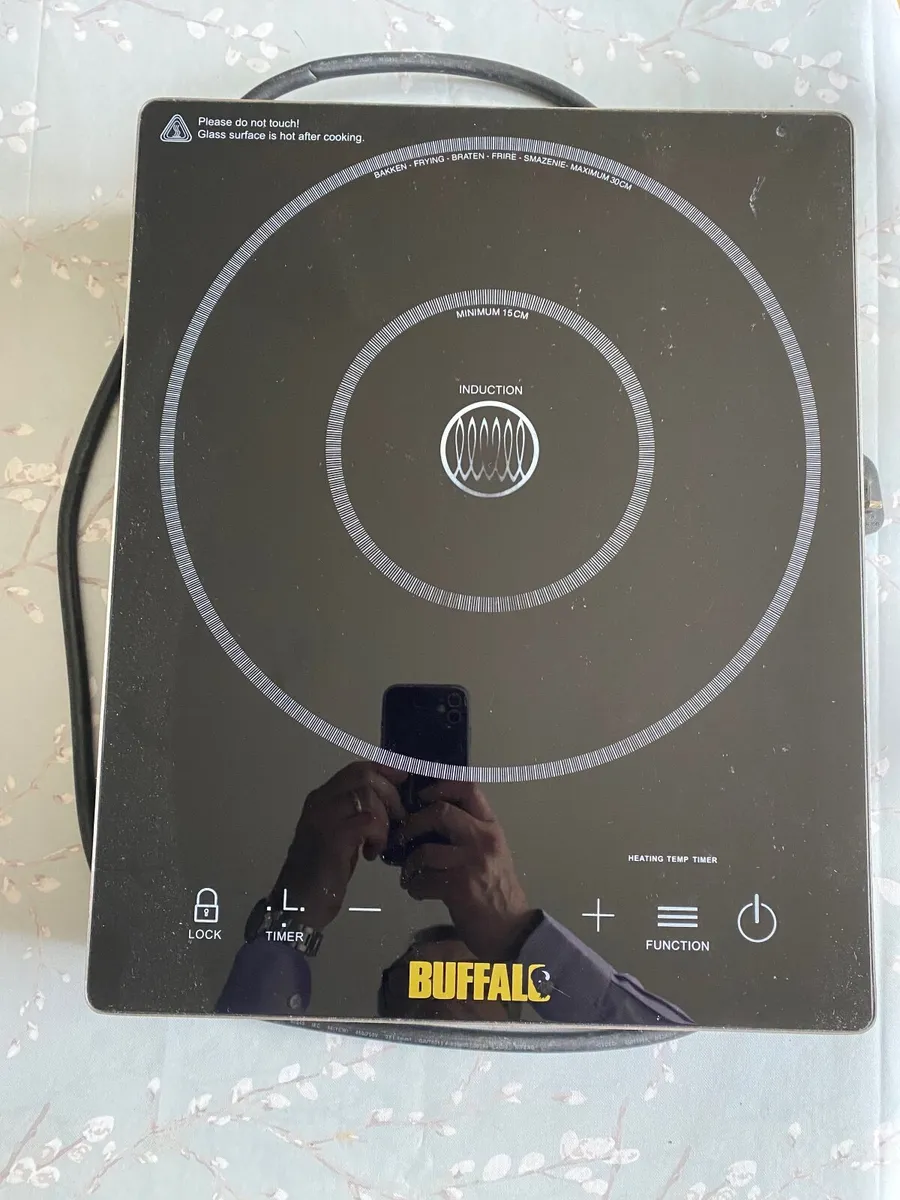 Induction hob - Image 1