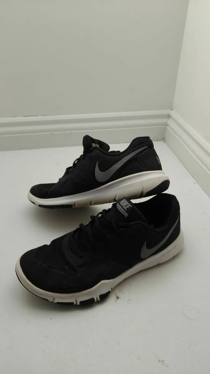 Nike Flex 9 UK size - Image 2