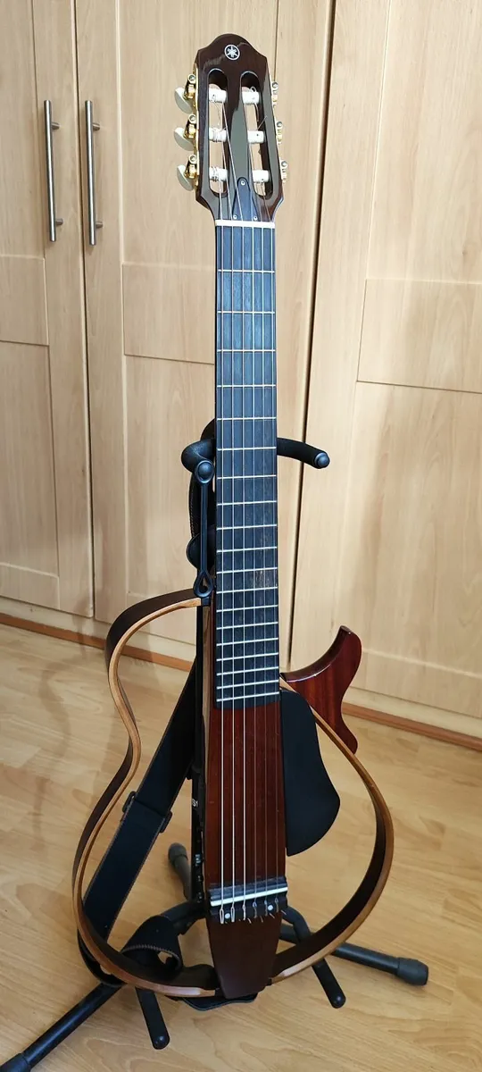 Yamaha SLG200NW NT – Silent (nylon, wide neck) - Image 1