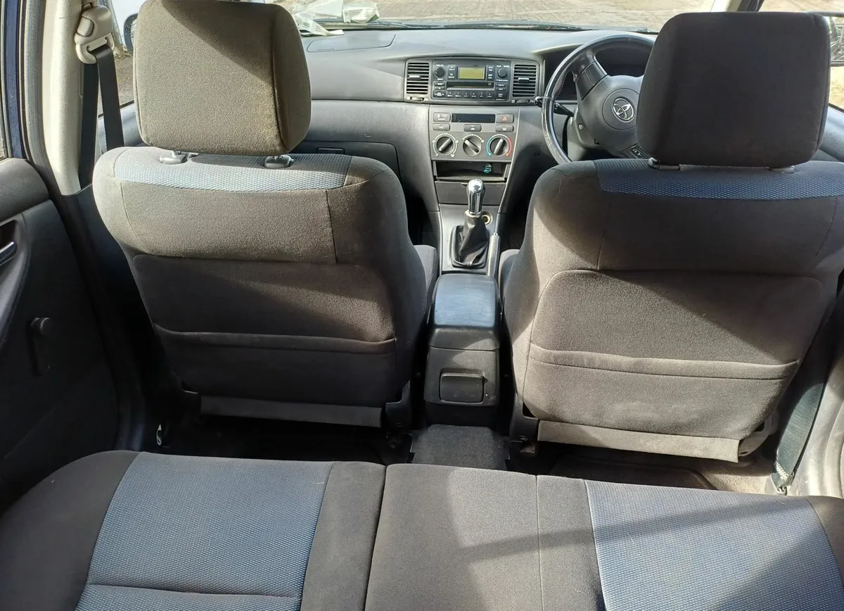 Toyota Corolla - Image 3
