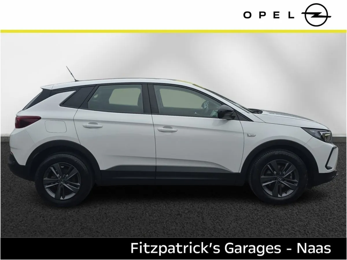Opel GRANDLAND X SC 1.2i 130PS(Price Includes  1 - Image 4