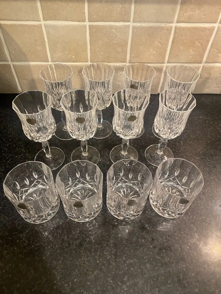 Crystal Wine glasses (8) & tumblers (4) - Image 2