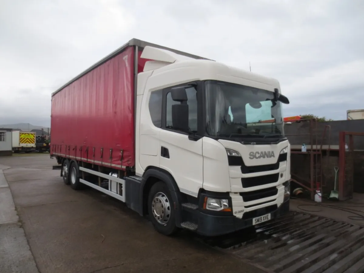 2019 Scania 6x2 Curtainsider - Image 1