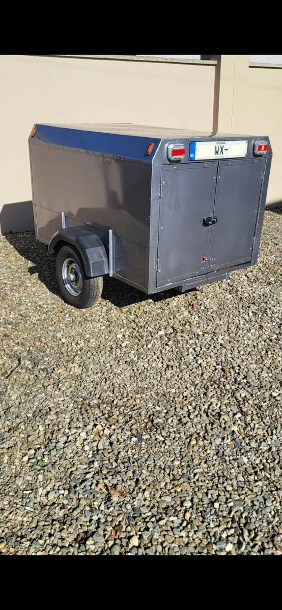 Camping trailer - Image 4