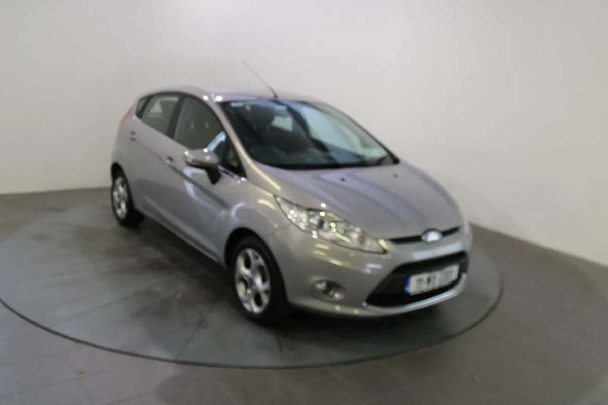 Ford Fiesta 1.4 Tdci Titanium 5DR - Image 1