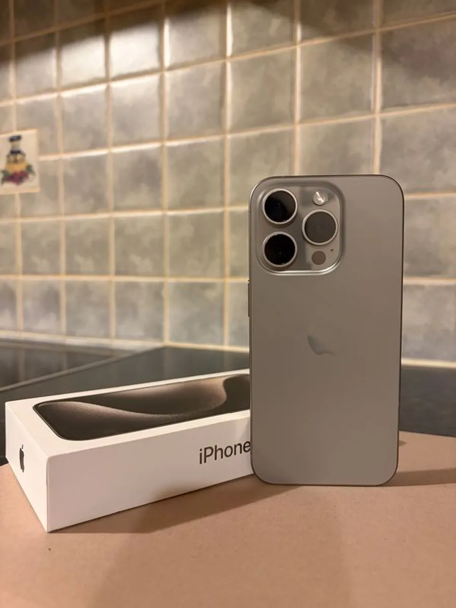 iPhone 15 Pro 256gb - Image 1