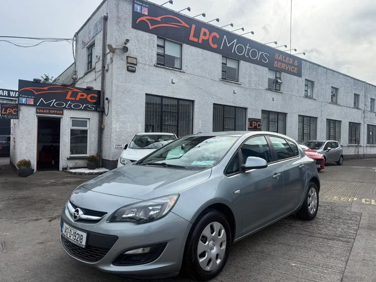 Opel Astra 2014 Low Mileage - Image 2
