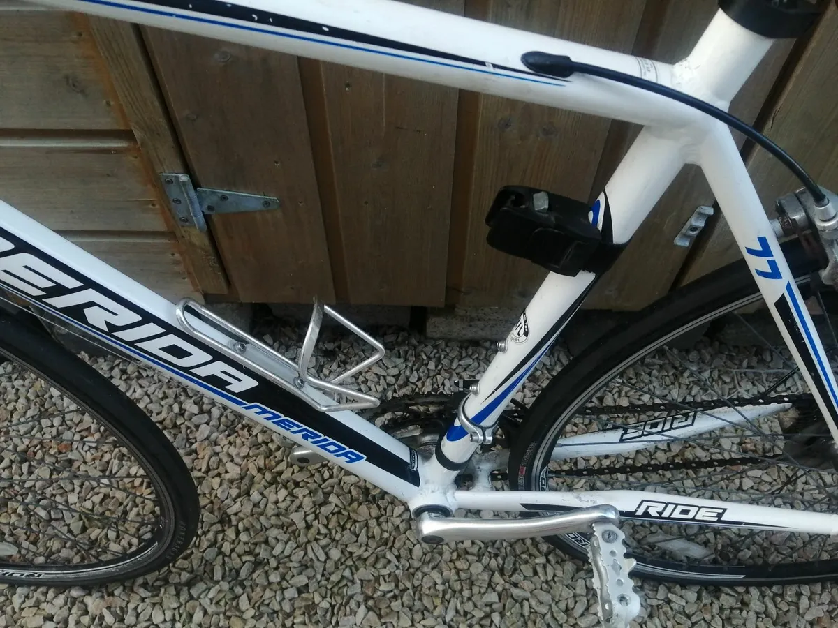 MERIDA RACING ROAD BIKE - Image 3