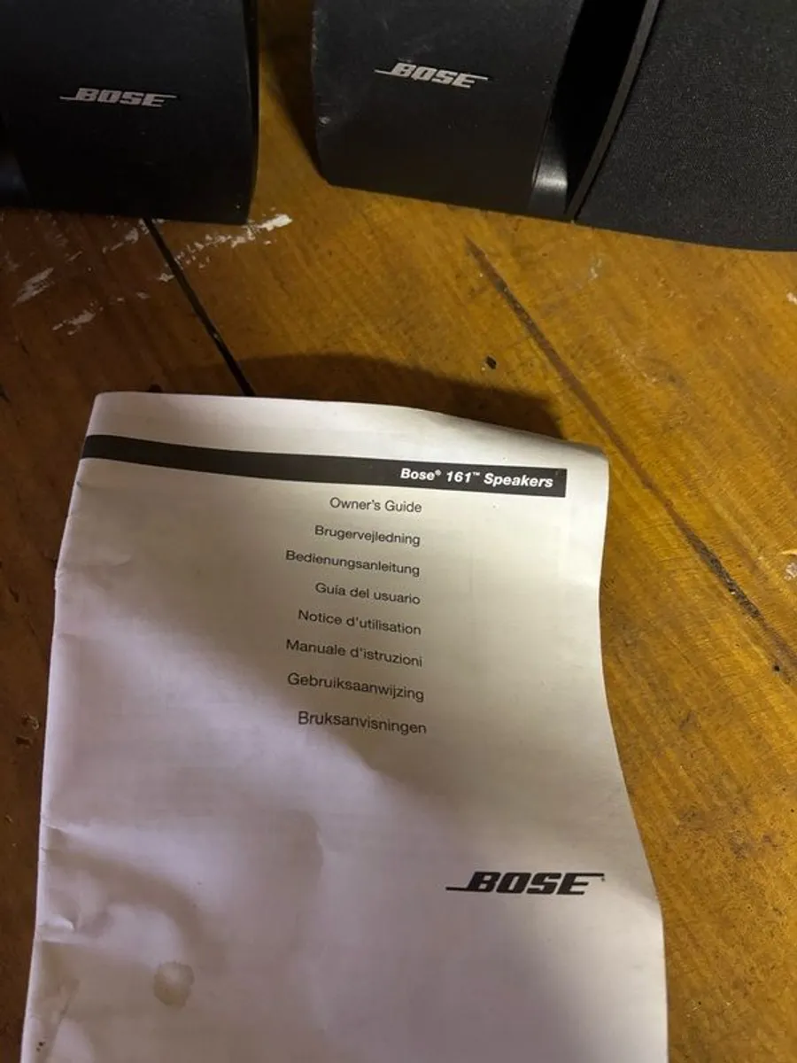 2x Bose speakers . - Image 3