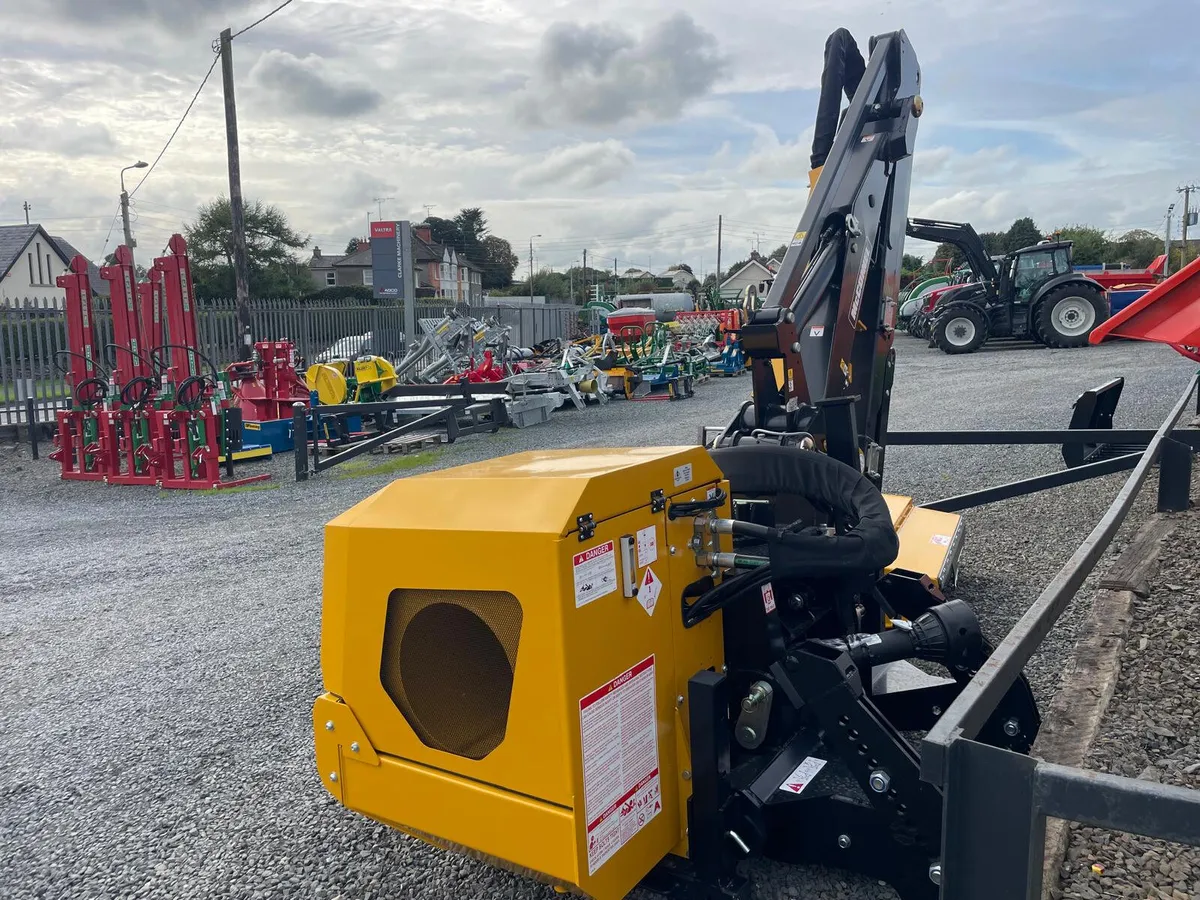 New McConnel PA6582 T Hedgecutter - In Stock !!! - Image 4