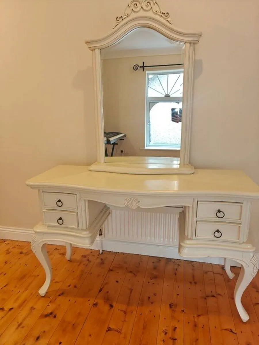 Antique solid wood Vanity Table - Image 4