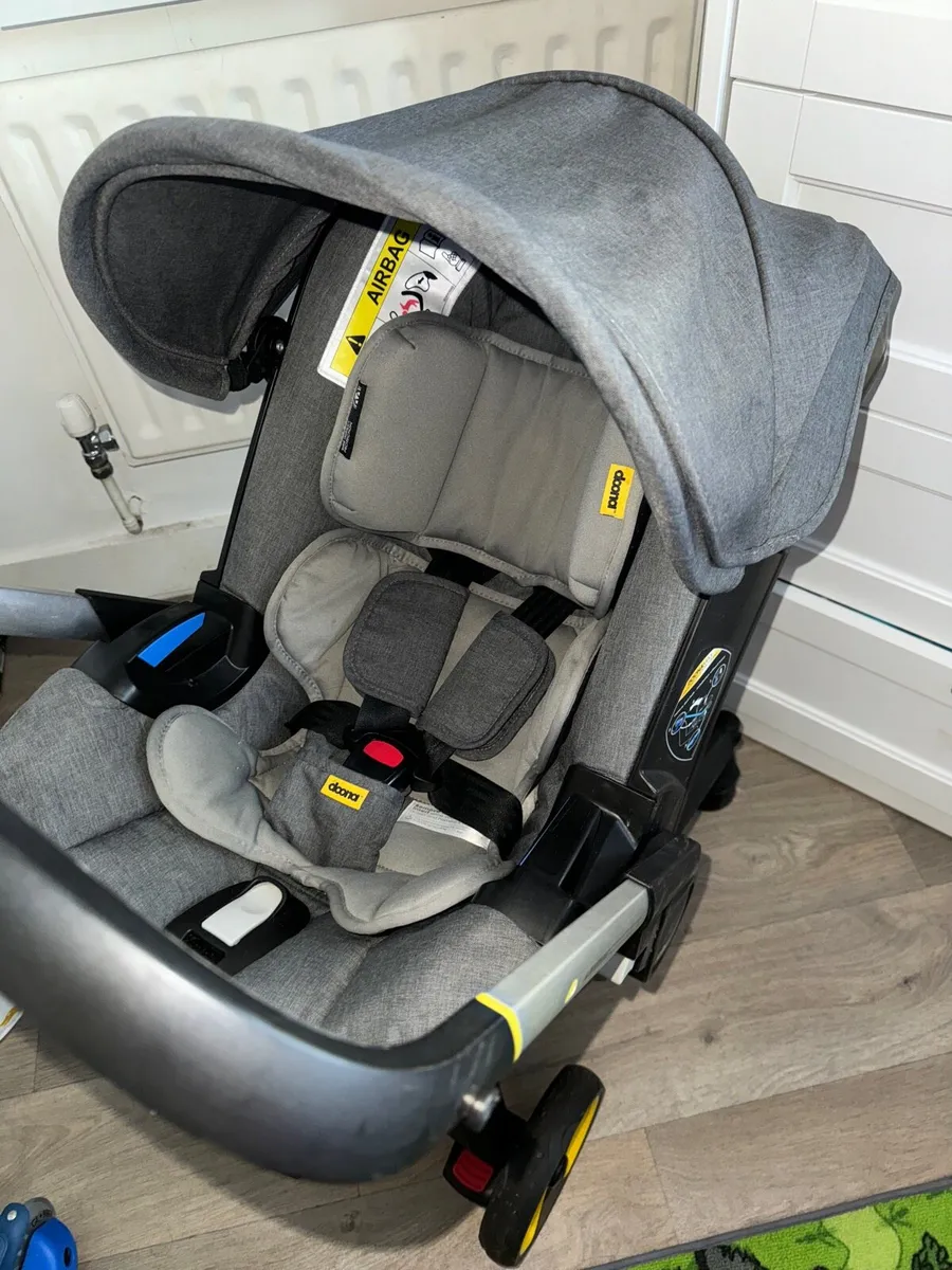 Donna car seat & rain cover - Image 3