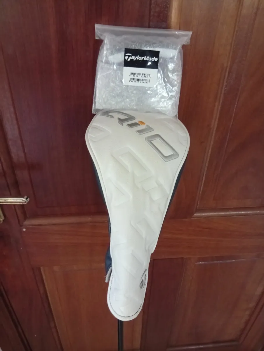 Left Handed TaylorMade Qi10 Driver 10.5 Reg As New - Image 1