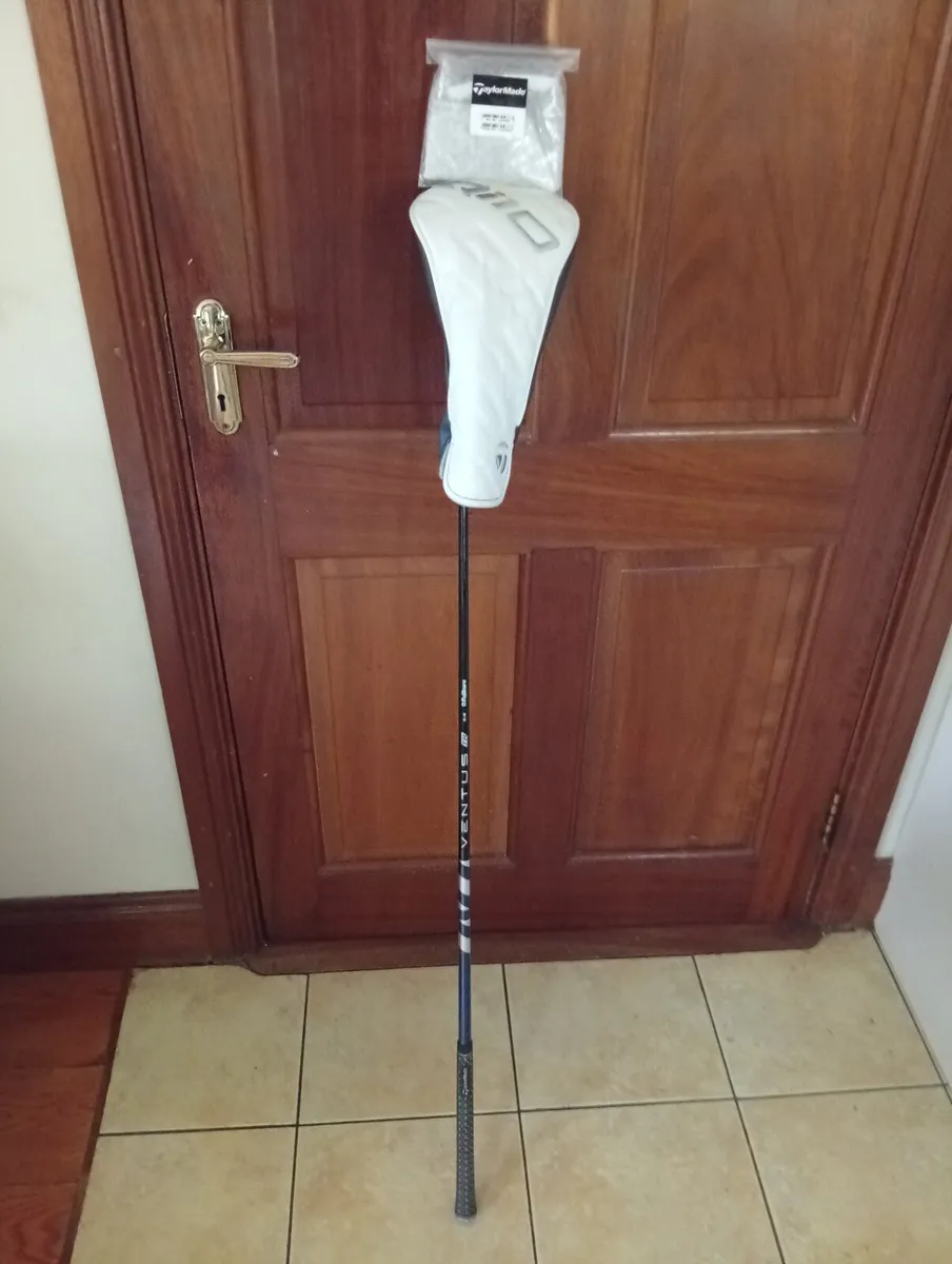 Left Handed TaylorMade Qi10 Driver 10.5 Reg As New - Image 2