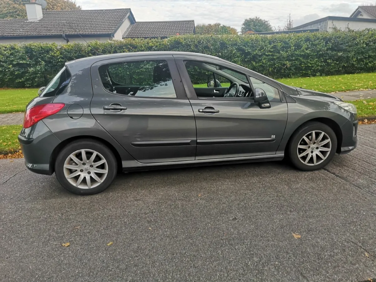 Peugeot 308 2010 - Image 1