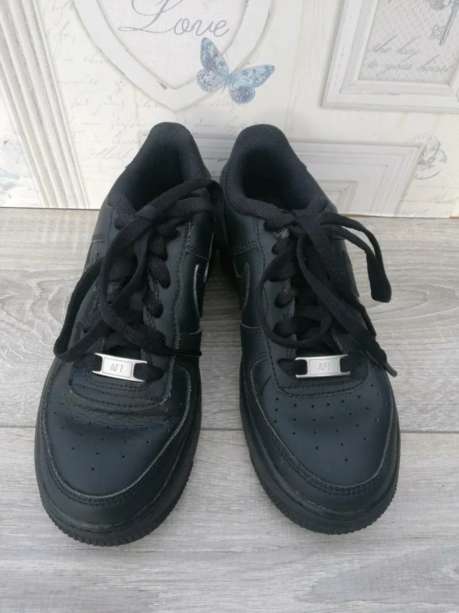 Nike Air force 1 boys black trainer shoe UK 3 - Image 3