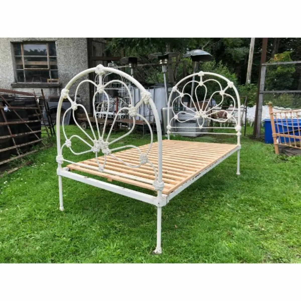 Bed 1 – Large Ornate Single Bed – KAS459 - Image 4
