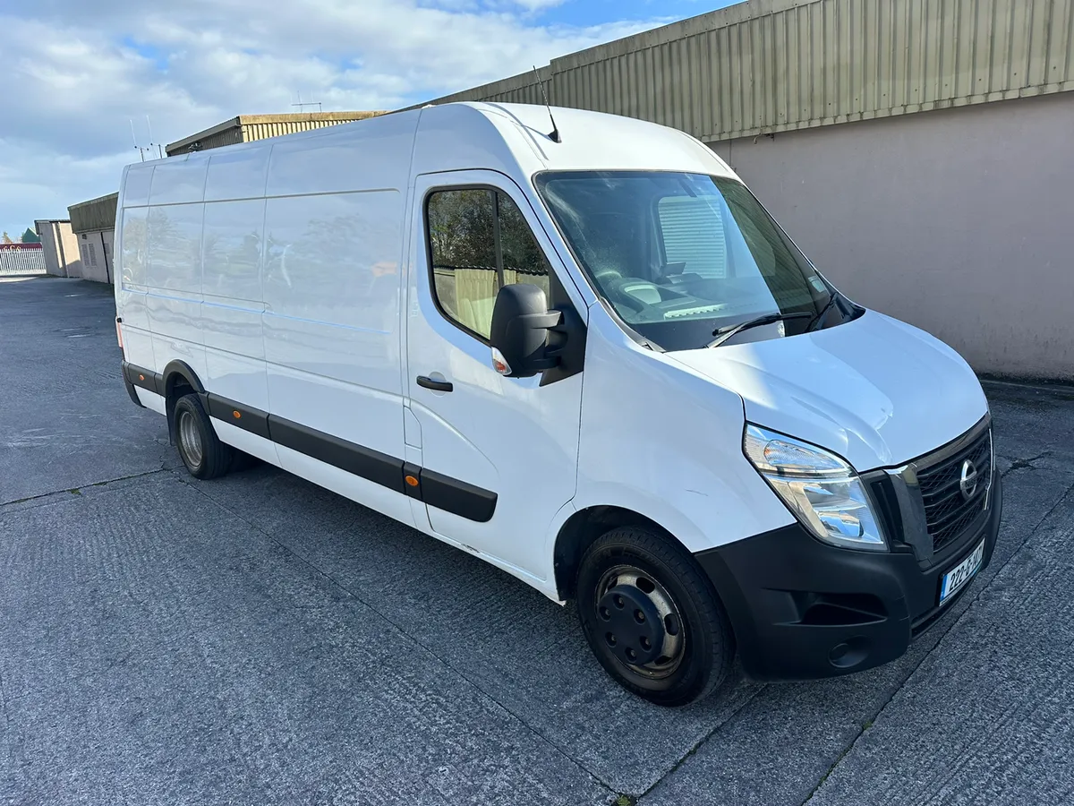 22 Nissan NV400 2.3Interstar twinwheel extra long - Image 1