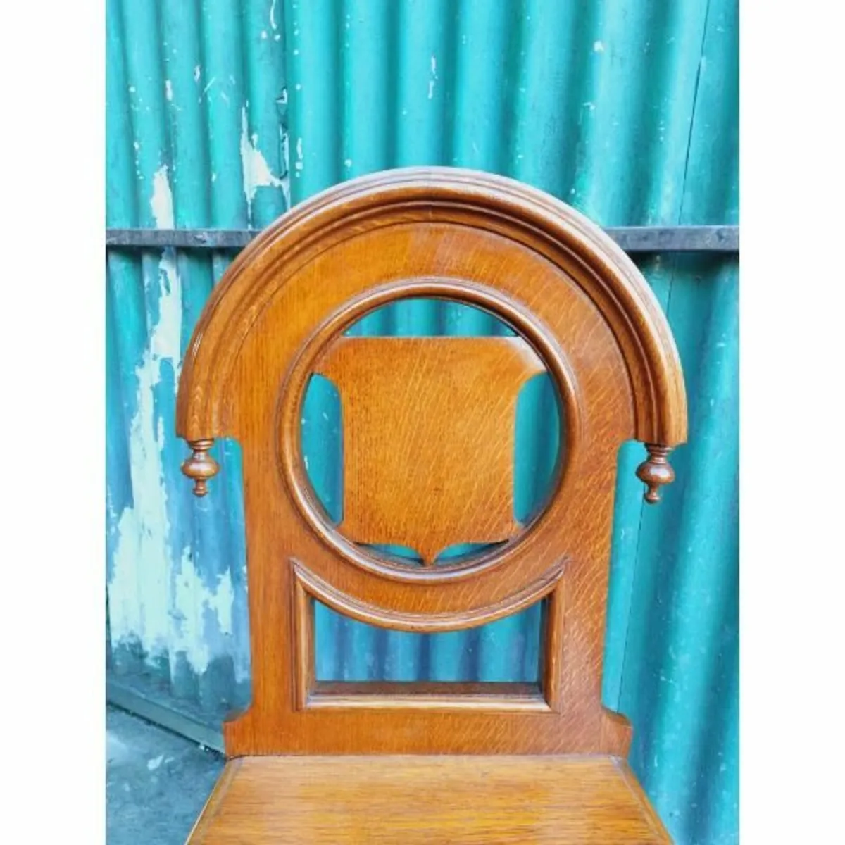 Carved Oak Hall Chair – KAS369 - Image 3