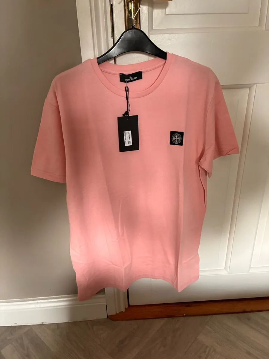 stone island T - Image 1