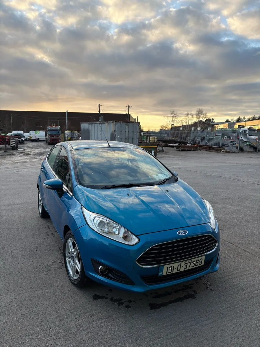 2013 Ford Fiesta - Image 3
