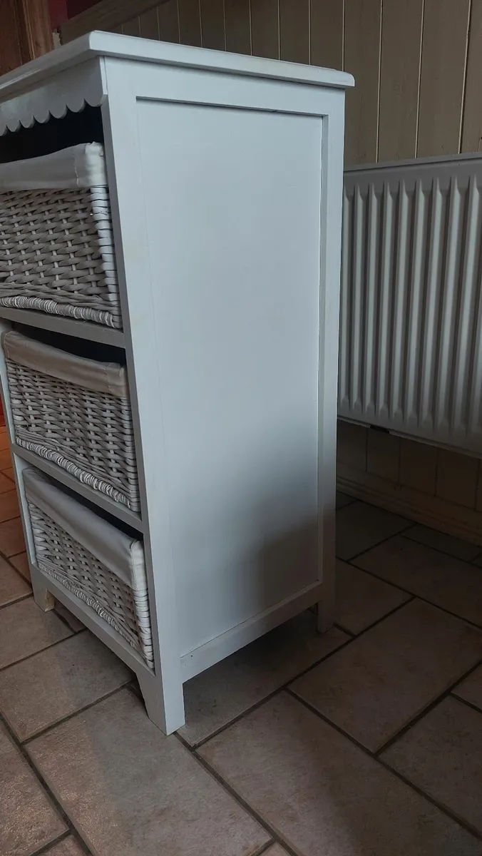 Bathroom Cabinet - Image 4
