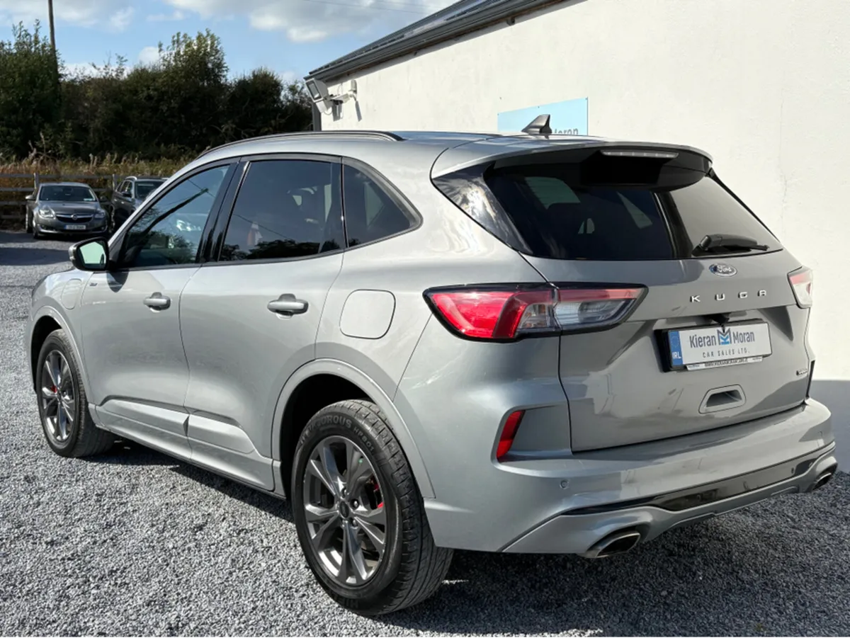 Ford Kuga ST-LINE 4DR - Image 4