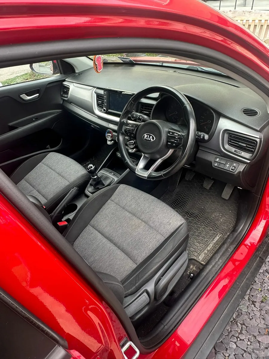 Kia Stonic - Image 3