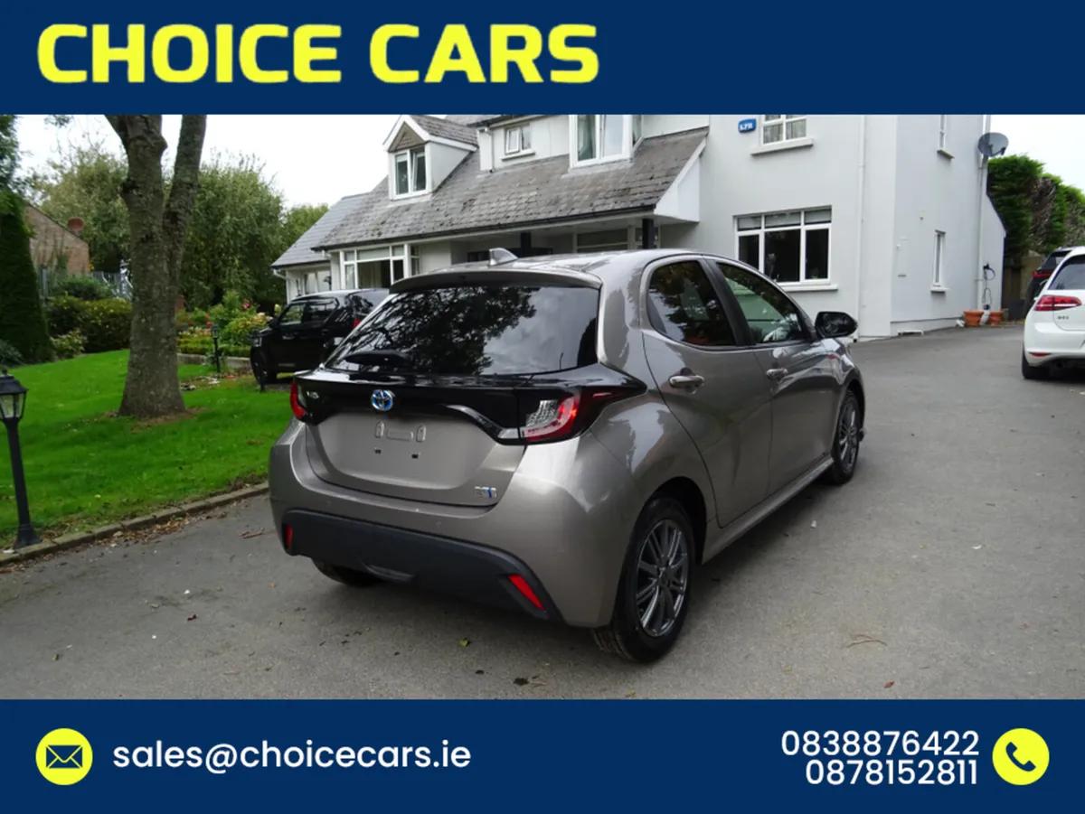 Toyota Yaris 1.5 AUTO HYBRID - Image 4