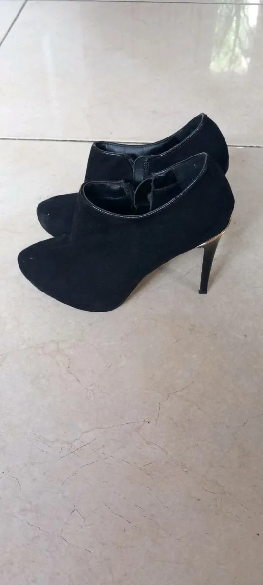 Shoes - Image 2