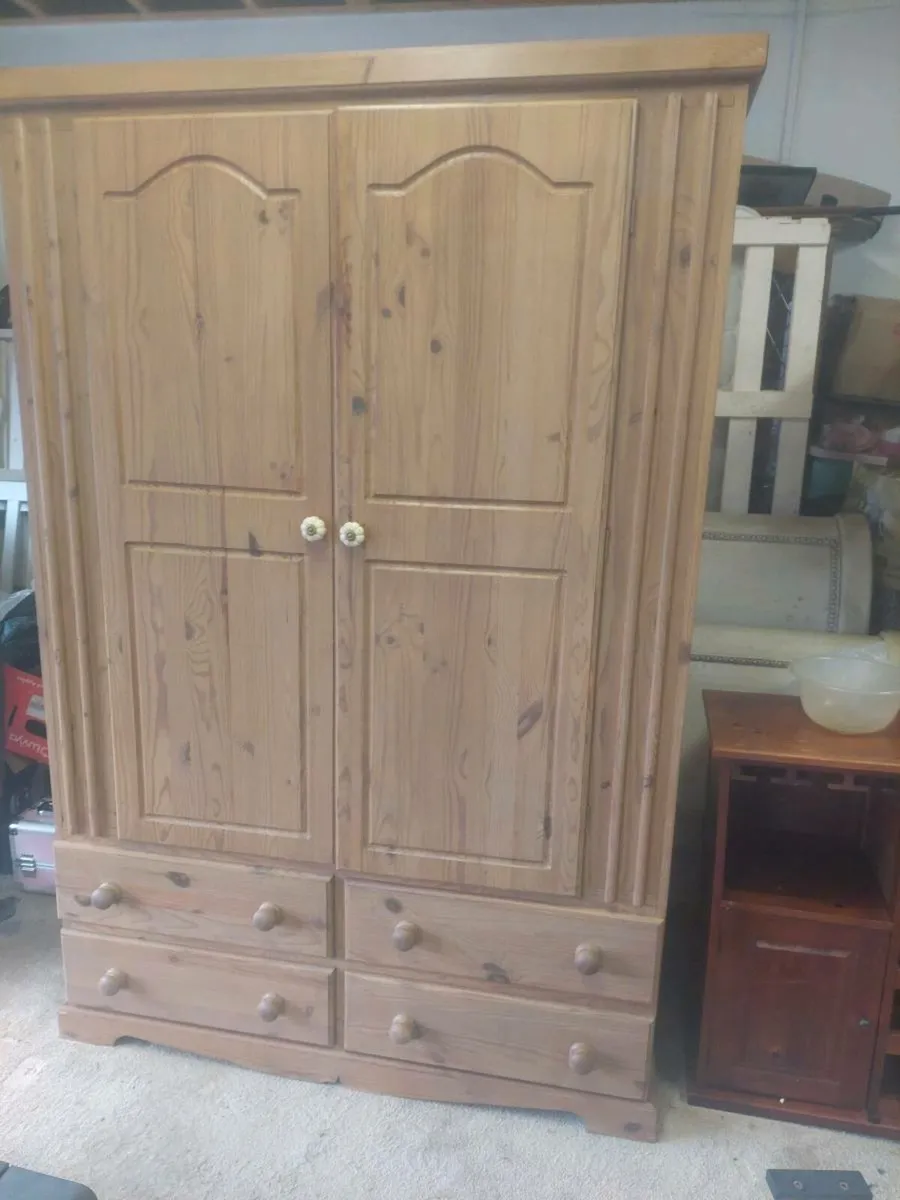 Solid pine double wardrobe - Image 1