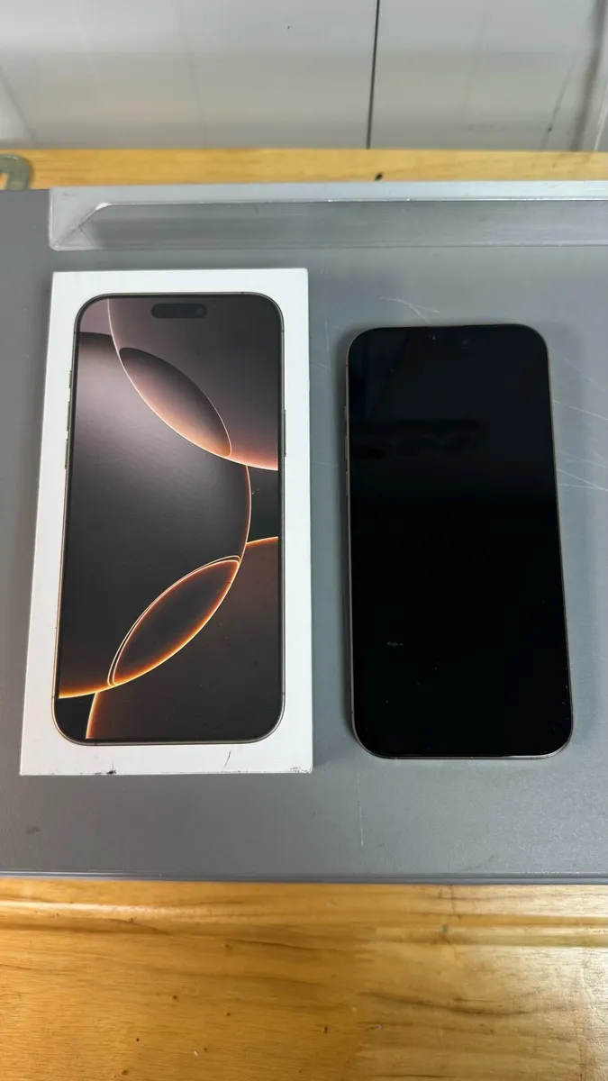 iPhone 16 Pro Max - Image 4