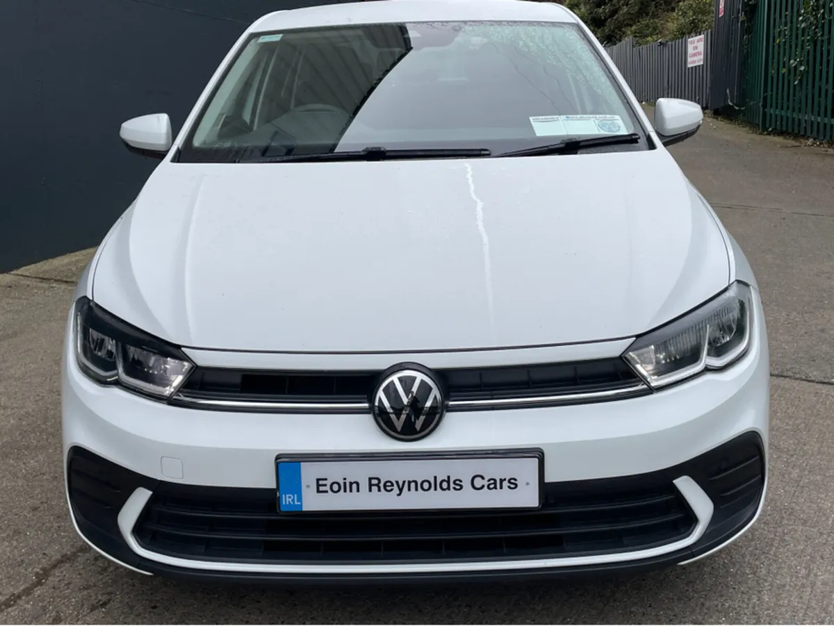 Volkswagen Polo 1.0 MPI 80HP 5DR LOW KMS AS NEW AC - Image 3
