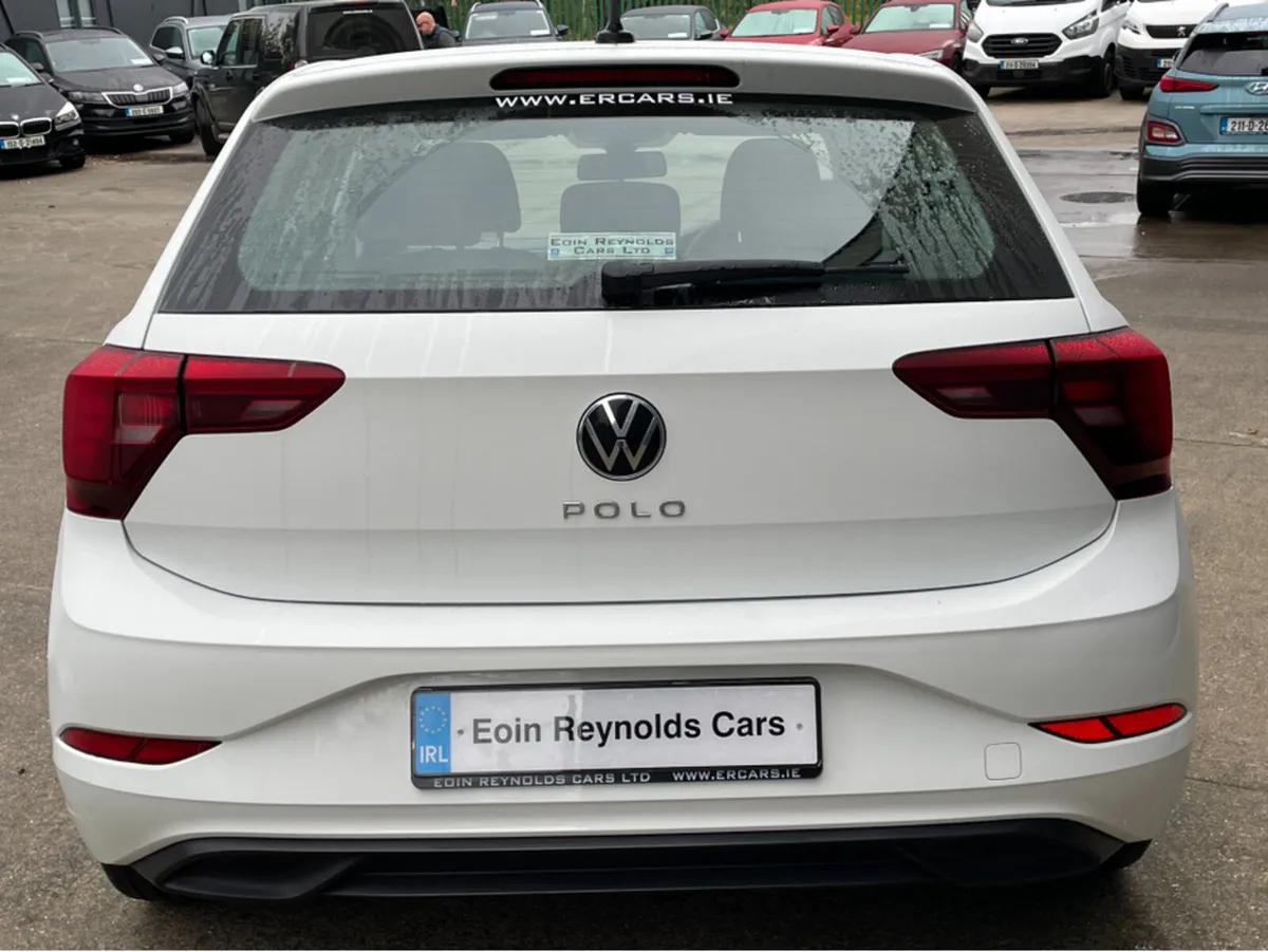 Volkswagen Polo 1.0 MPI 80HP 5DR LOW KMS AS NEW AC - Image 4