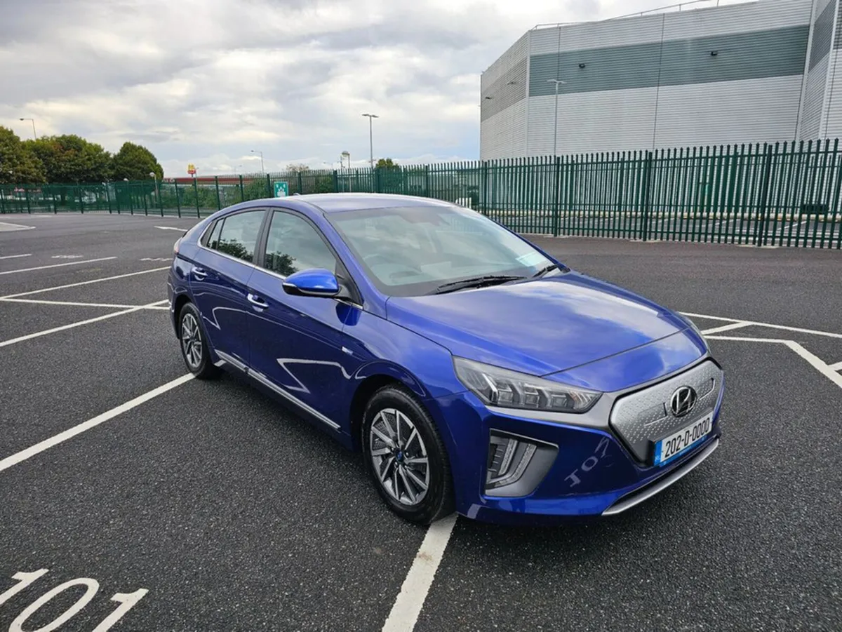 Hyundai IONIQ ELECTRIC, PREMIUM MODEL, LOW MILEAGE - Image 4