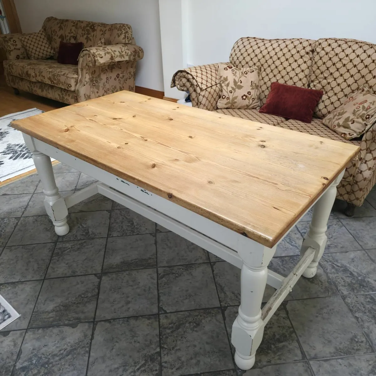 Kitchen Table - Image 1