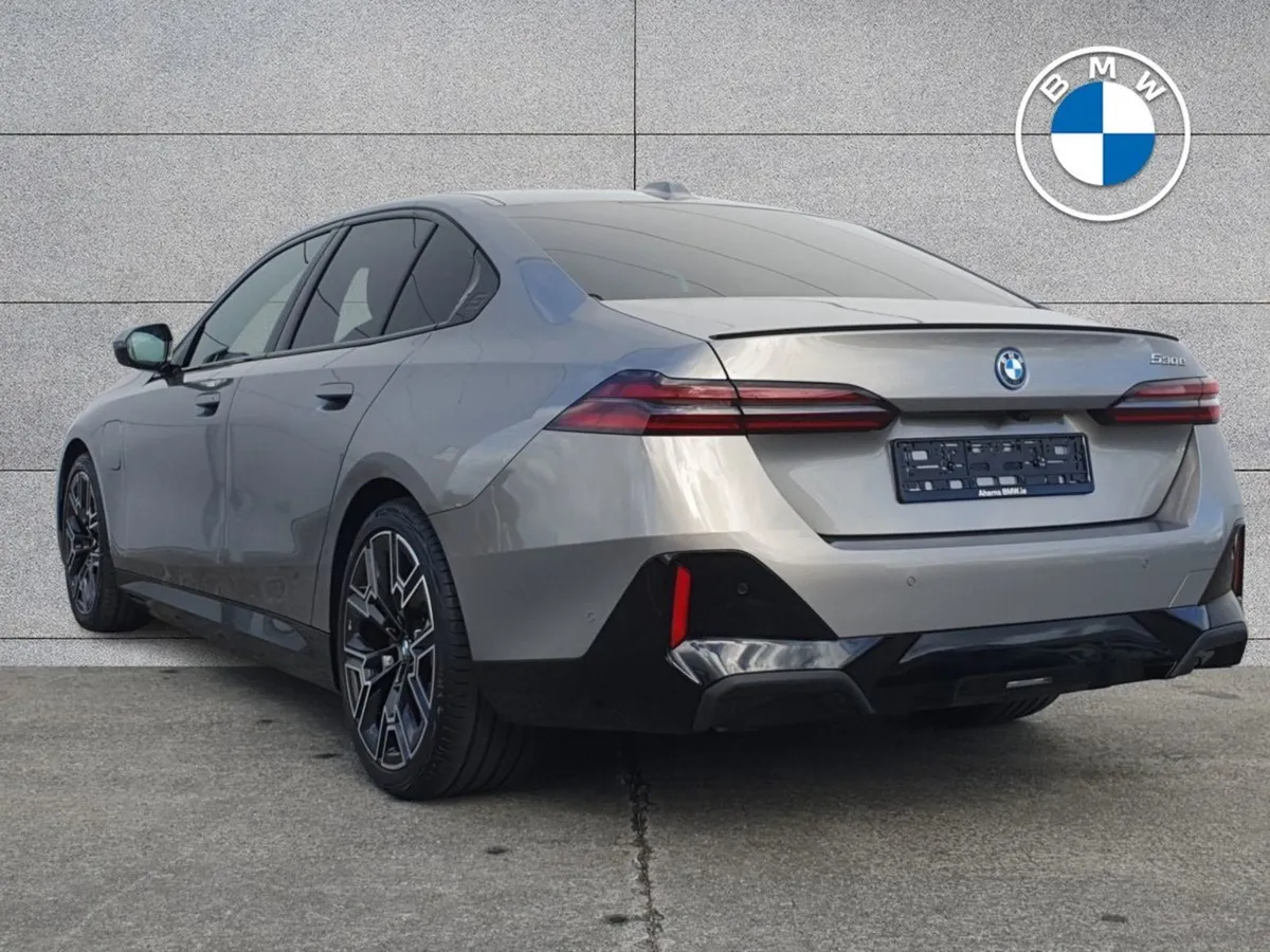 BMW 5 Series 530e M Sport Pro - Image 3