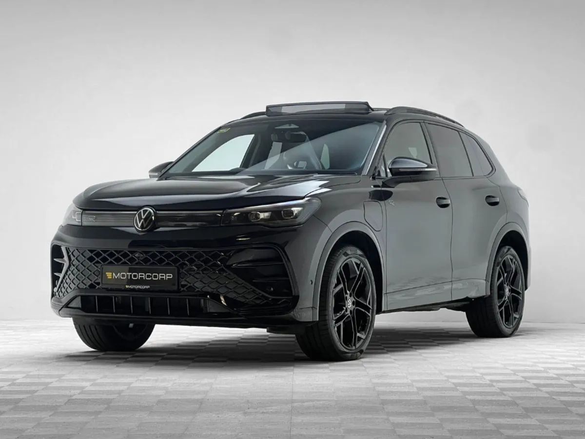 Volkswagen Tiguan R-LINE 1.5 TSI PHEV DSG PAN ROOF - Image 3