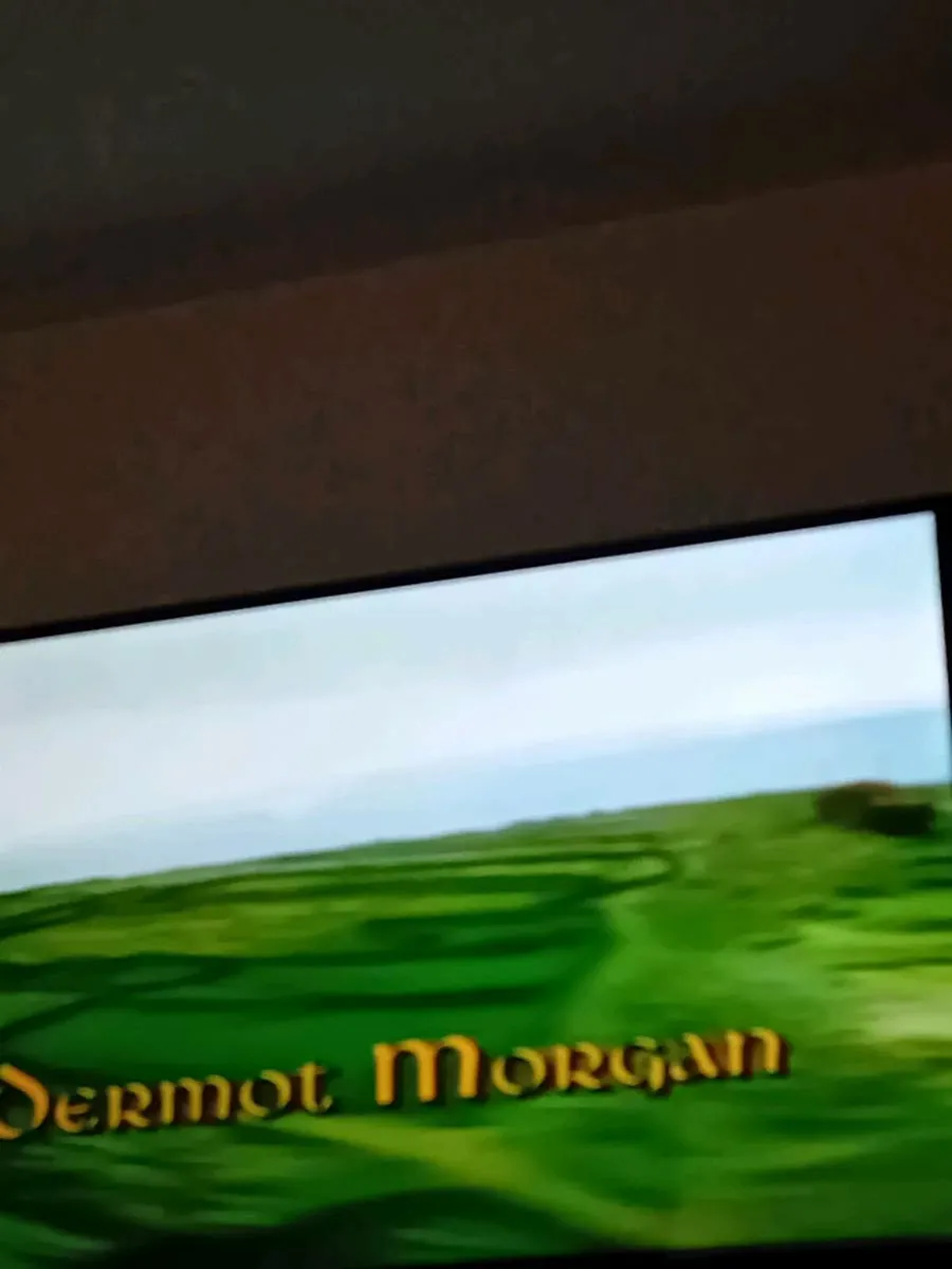 Tv for sale - Image 3