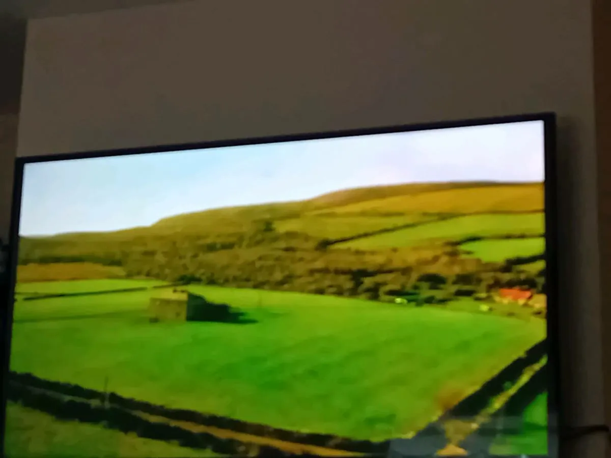 Tv for sale - Image 4