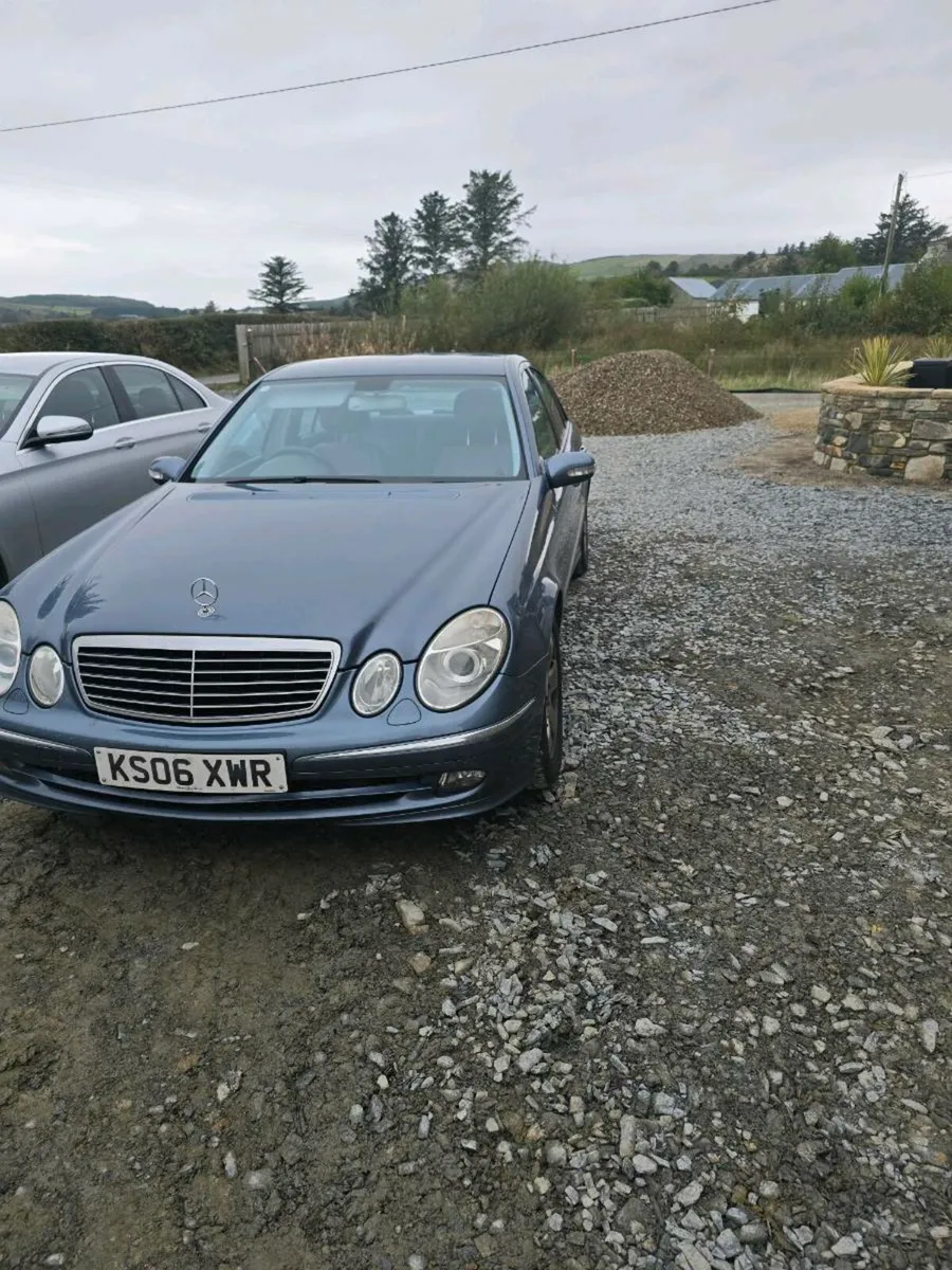 Mercedes benz E class saloon - Image 2